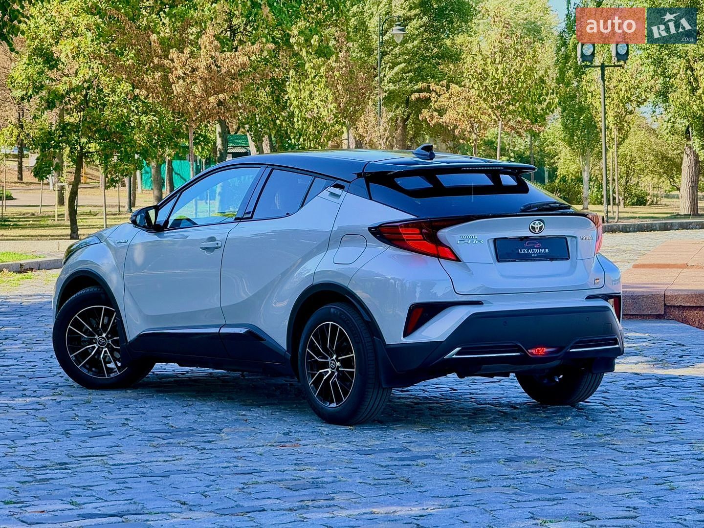 Toyota C-HR 2021 VIN NMTK54BX60R050828 фото оголошення 7 з 239