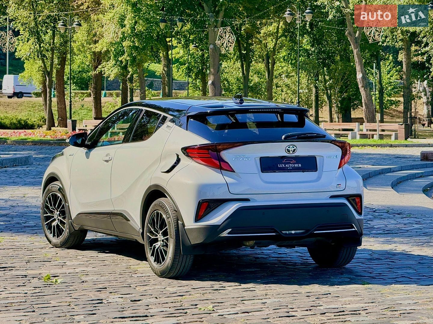 Toyota C-HR 2021 VIN NMTK54BX60R050828 фото оголошення 16 з 239