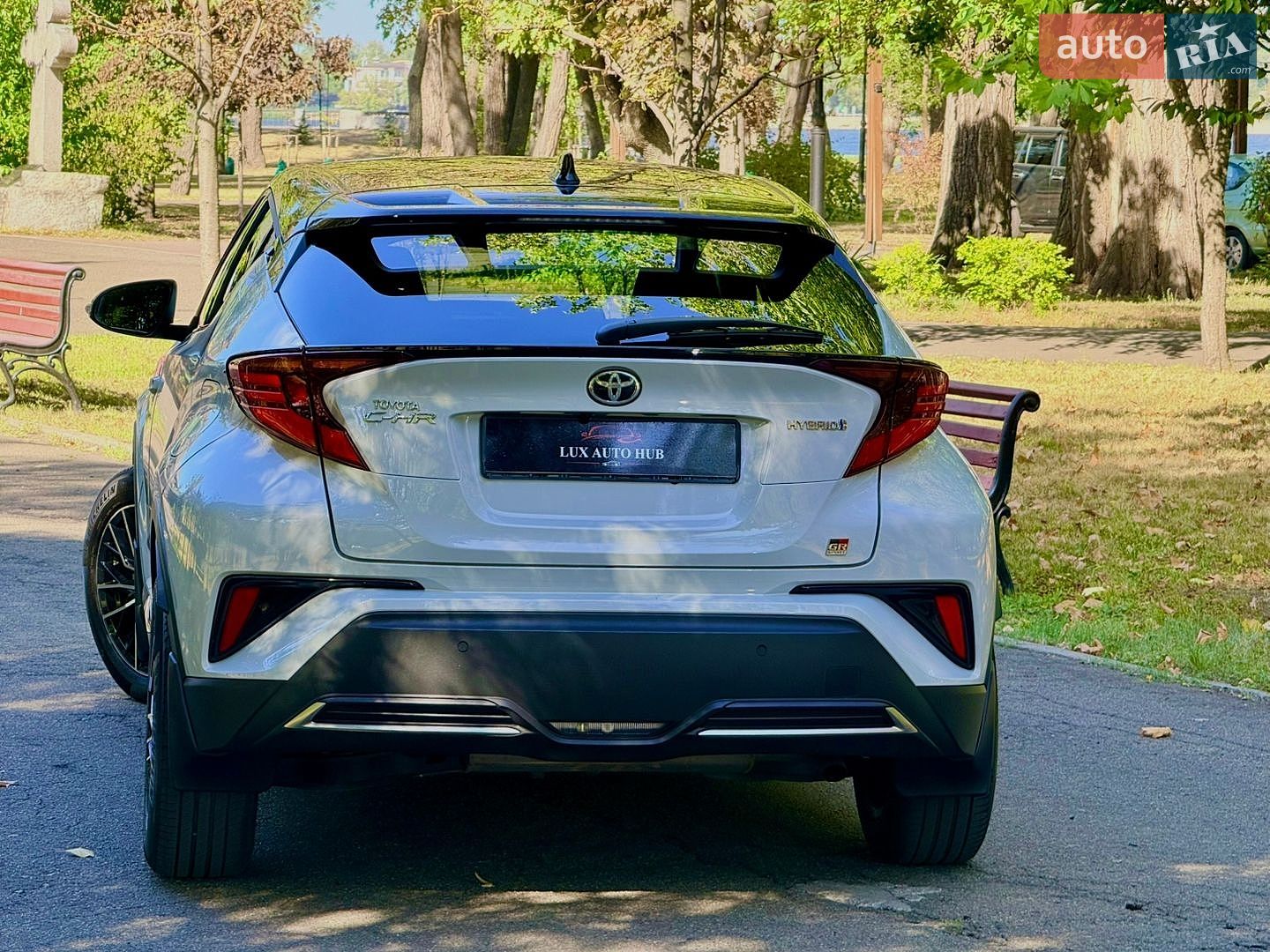 Toyota C-HR 2021 VIN NMTK54BX60R050828 фото оголошення 19 з 239