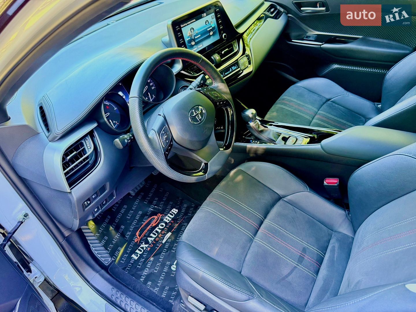 Toyota C-HR 2021 VIN NMTK54BX60R050828 фото оголошення 33 з 239