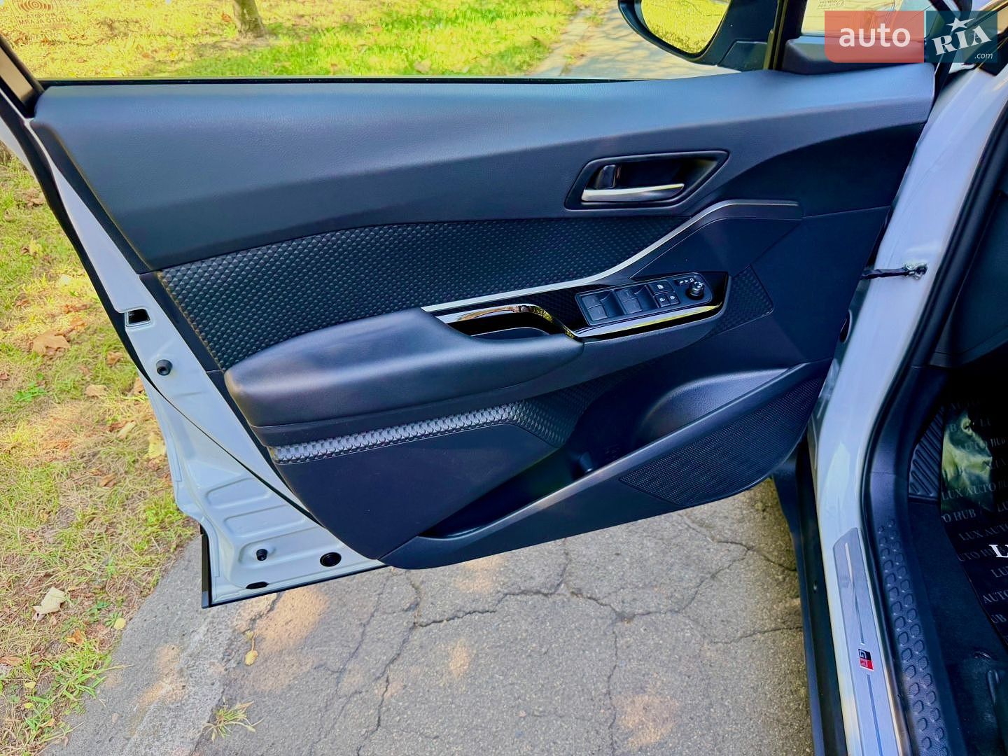 Toyota C-HR 2021 VIN NMTK54BX60R050828 фото оголошення 34 з 239