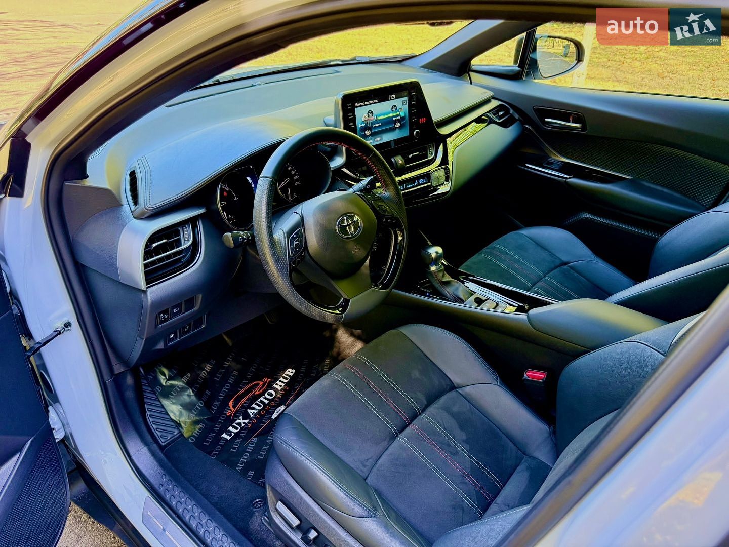 Toyota C-HR 2021 VIN NMTK54BX60R050828 фото оголошення 35 з 239