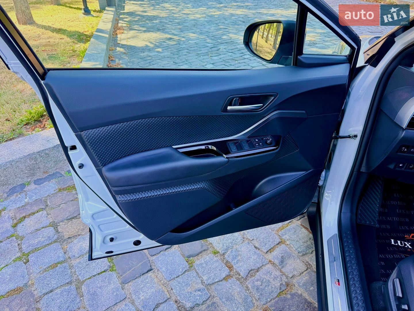 Toyota C-HR 2021 VIN NMTK54BX60R050828 фото оголошення 40 з 239