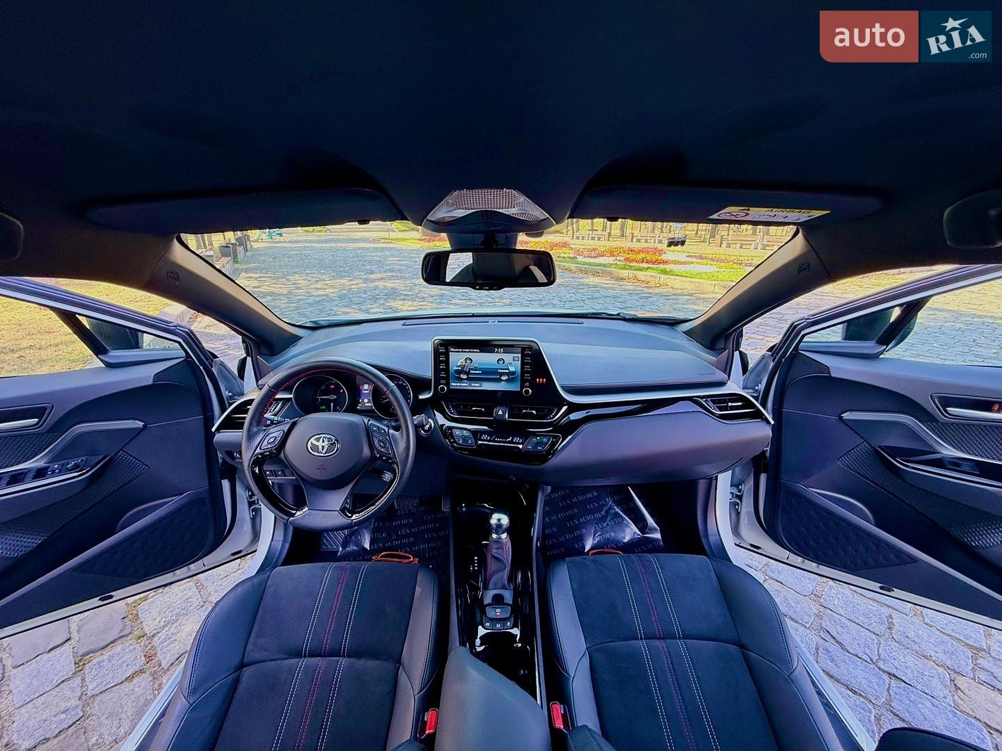 Toyota C-HR 2021 VIN NMTK54BX60R050828 фото оголошення 50 з 239