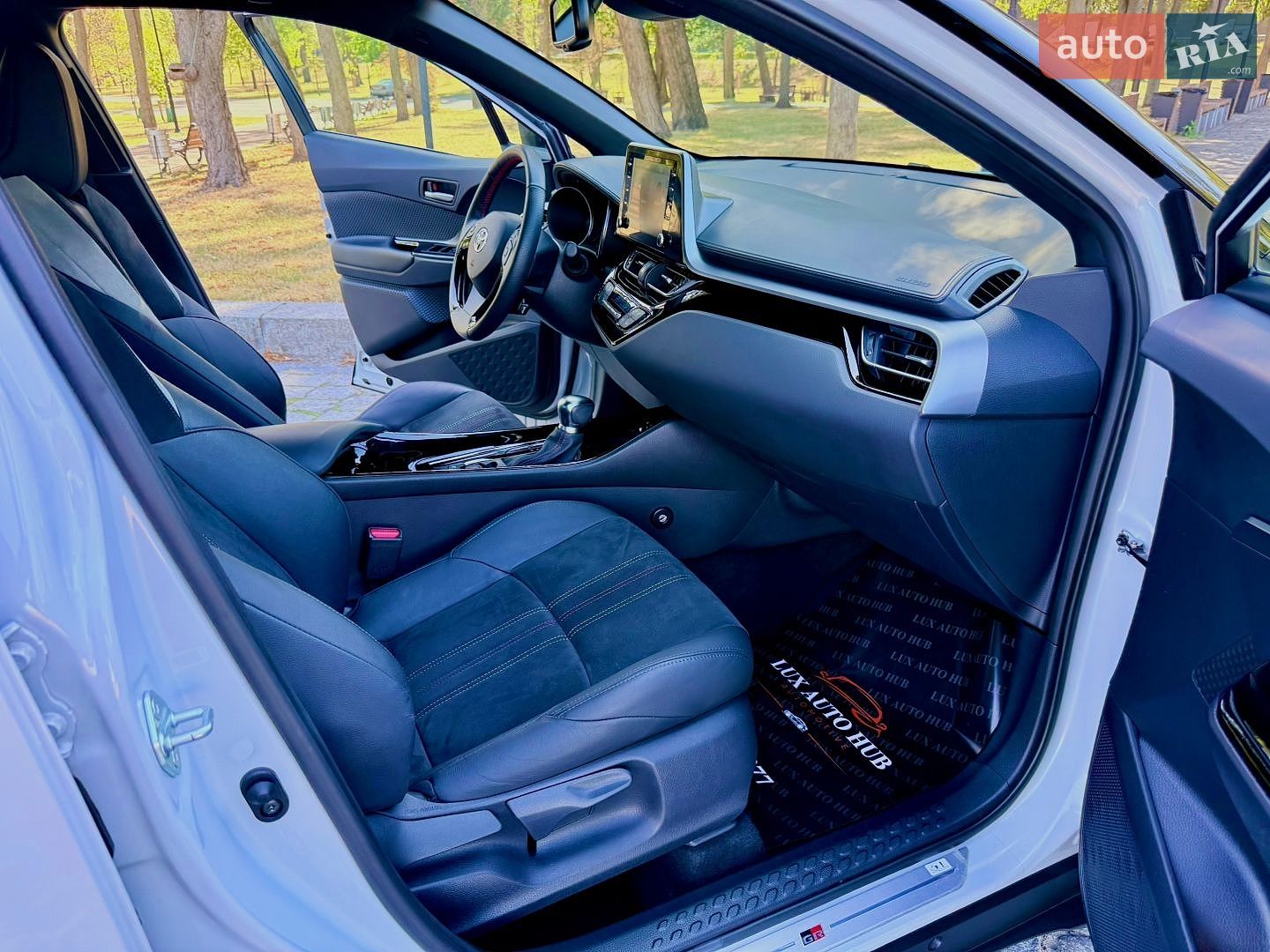 Toyota C-HR 2021 VIN NMTK54BX60R050828 фото оголошення 96 з 239