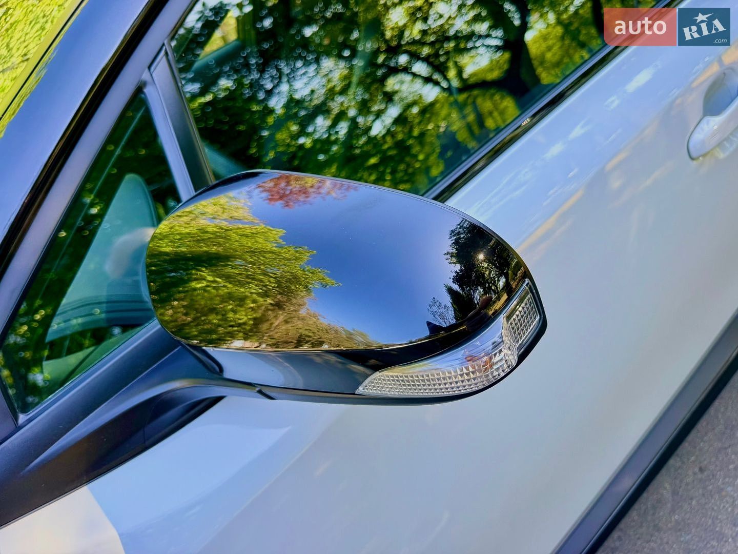 Toyota C-HR 2021 VIN NMTK54BX60R050828 фото оголошення 114 з 239