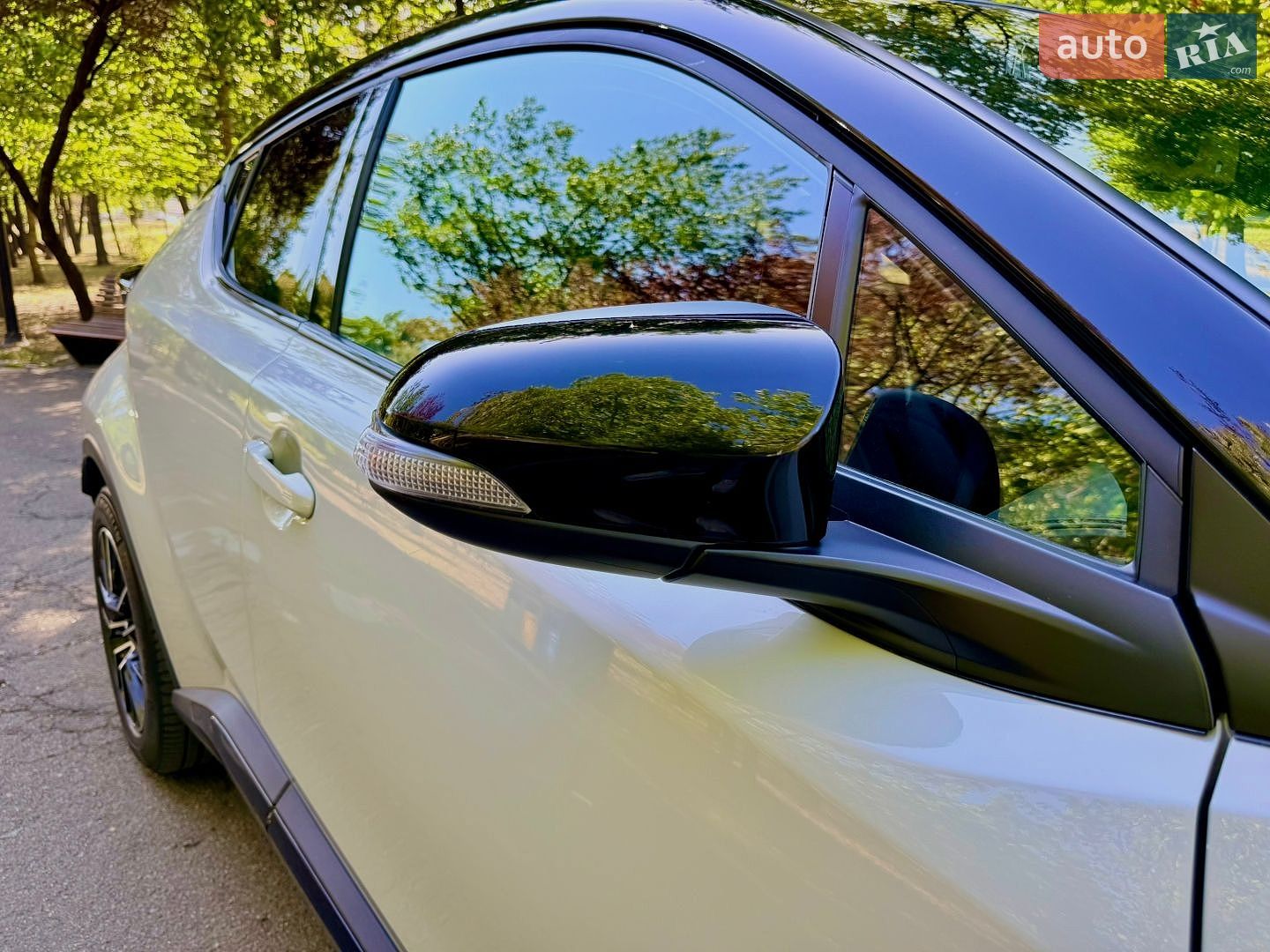 Toyota C-HR 2021 VIN NMTK54BX60R050828 фото оголошення 133 з 239