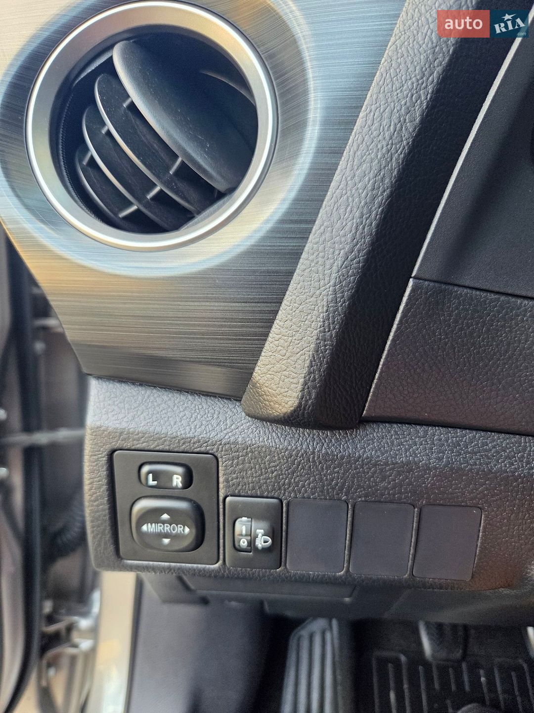 Toyota Auris 2013 VIN SB1KT4JE60E005194 фото оголошення 14 з 30