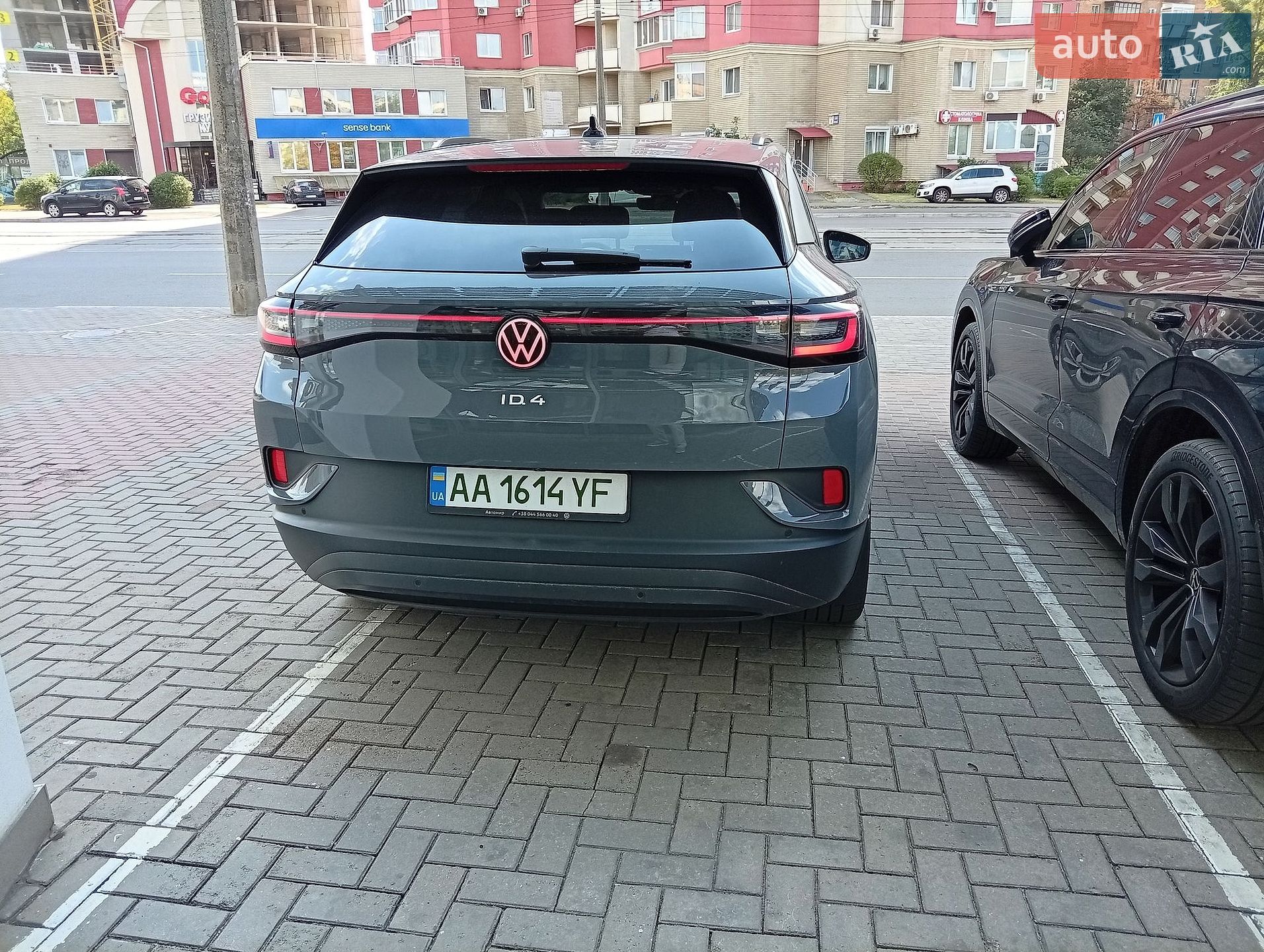 Volkswagen ID.4 2023 VIN 1V2VMPE86PC019418 фото оголошення 4 з 7
