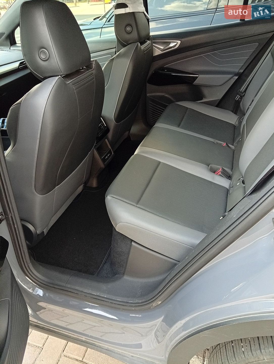 Volkswagen ID.4 2023 VIN 1V2VMPE86PC019418 фото оголошення 6 з 7