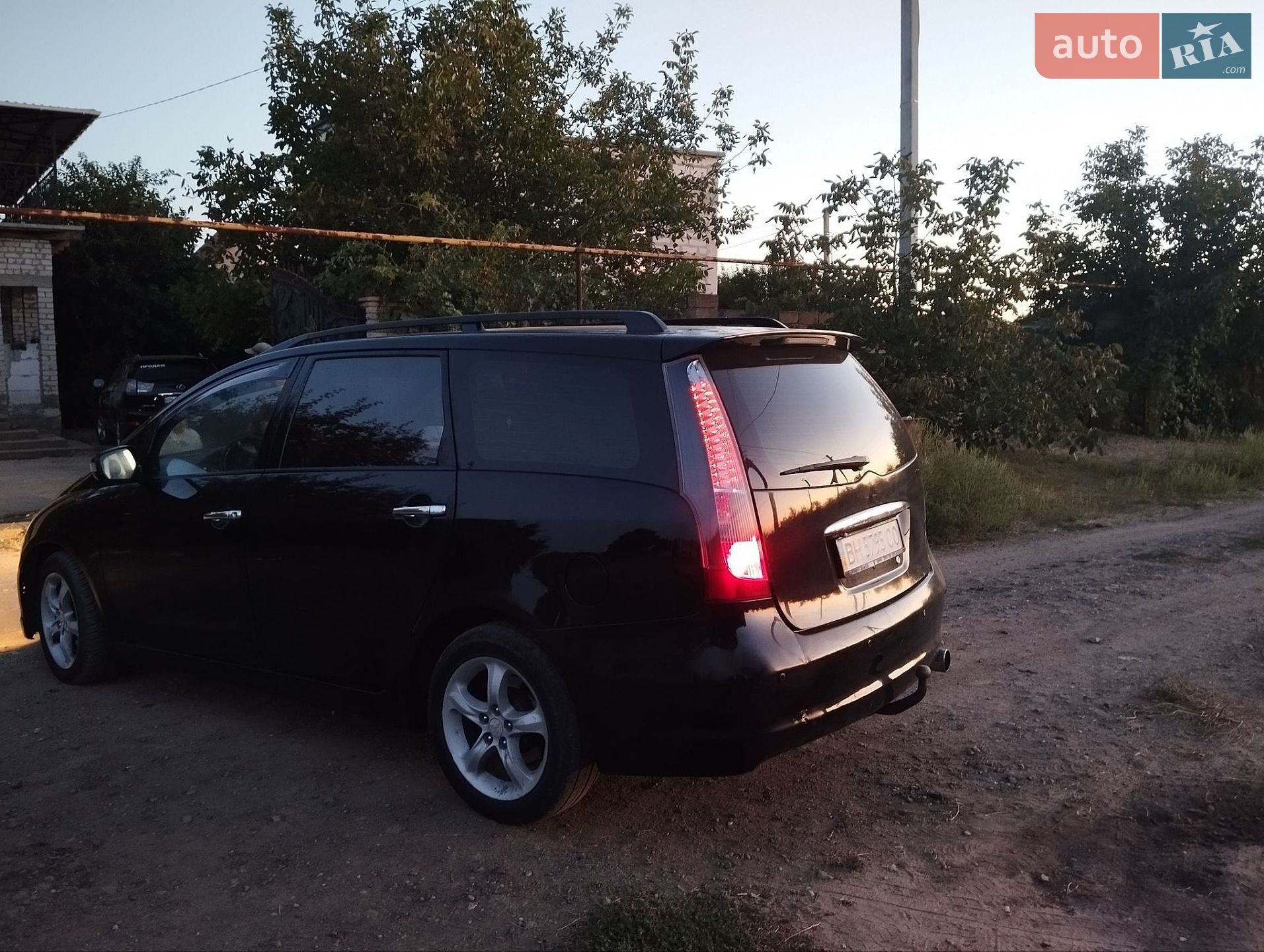 Mitsubishi Grandis 2005 VIN JMBLRNA4W6Z001118 фото оголошення 21 з 33