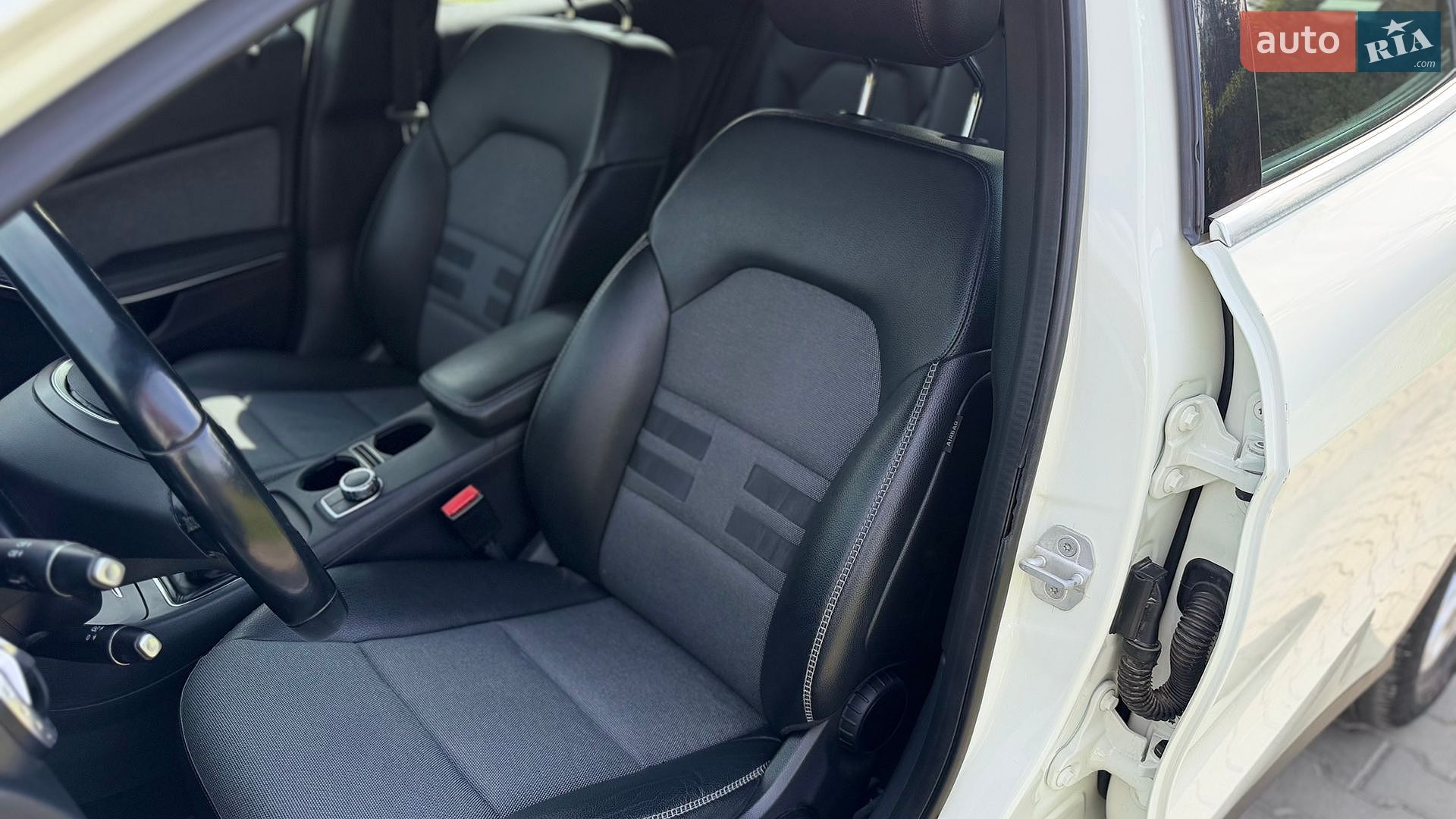 Mercedes-Benz GLA-Class 2014 VIN WDC1569081J072135 фото оголошення 22 з 30