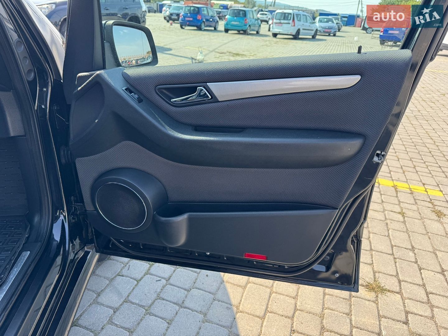 Mercedes-Benz B-Class 2011 VIN WDD2452071J724911 фото оголошення 19 з 25