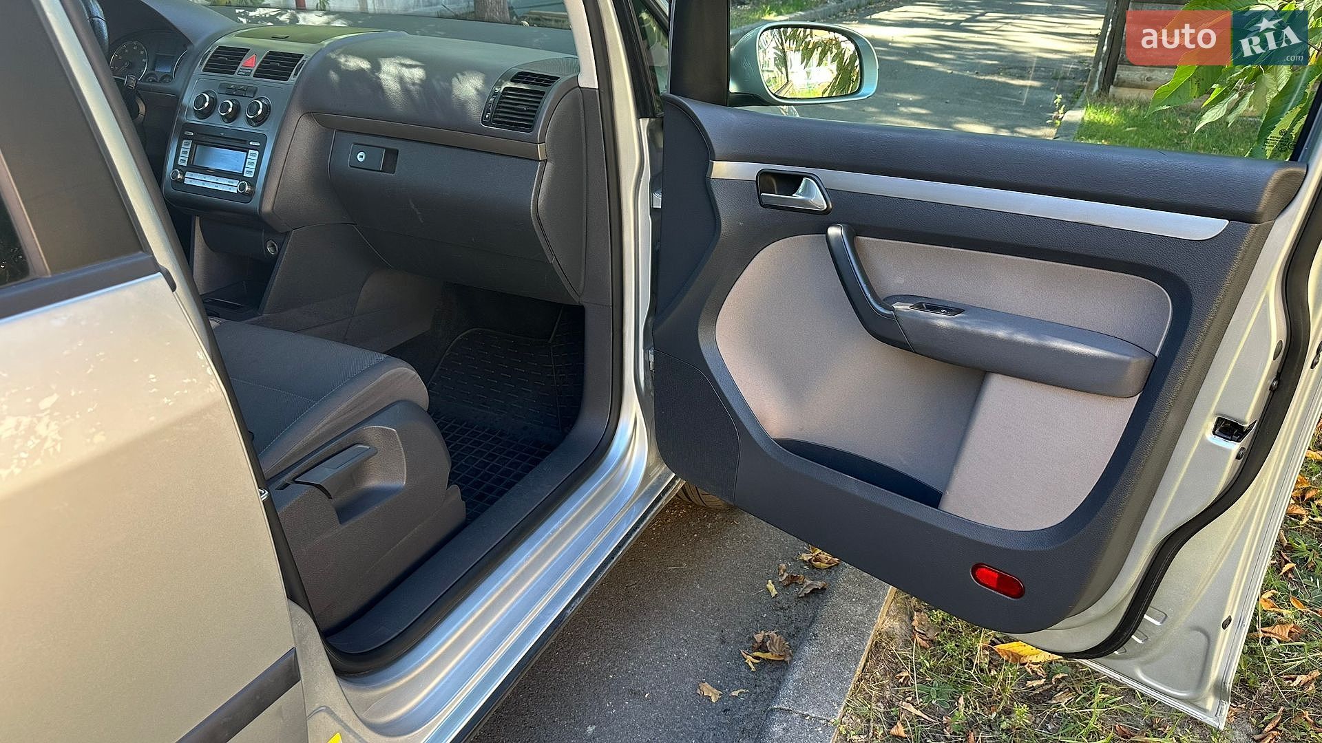 VOLKSWAGEN TOURAN 2008 VIN WVGZZZ1TZ8W129284 фото оголошення 12 з 17