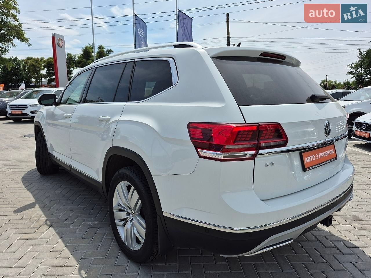 Volkswagen Atlas 2018 VIN 1V2NR2CA8KC522290 фото оголошення 2 з 32
