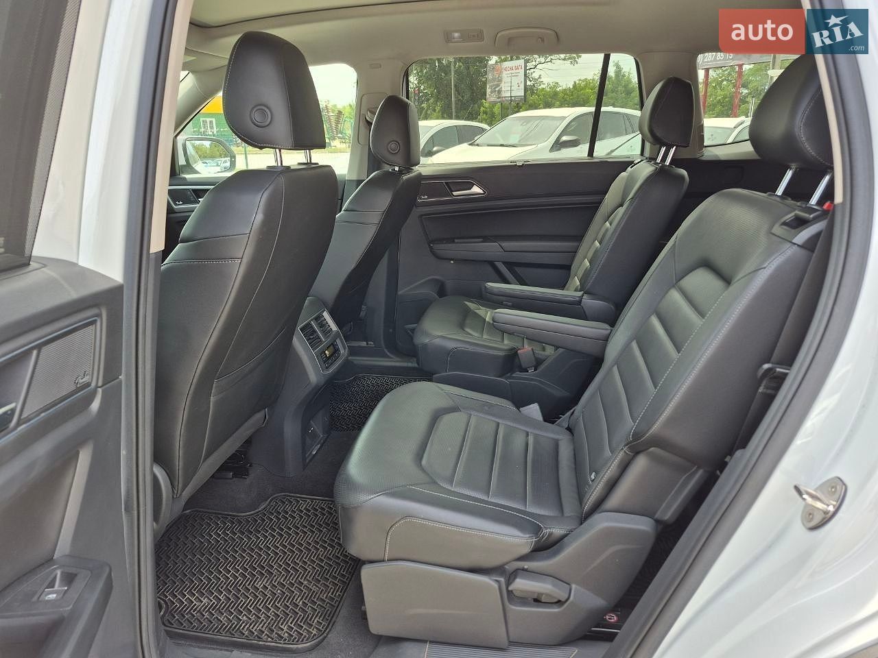 Volkswagen Atlas 2018 VIN 1V2NR2CA8KC522290 фото оголошення 12 з 32