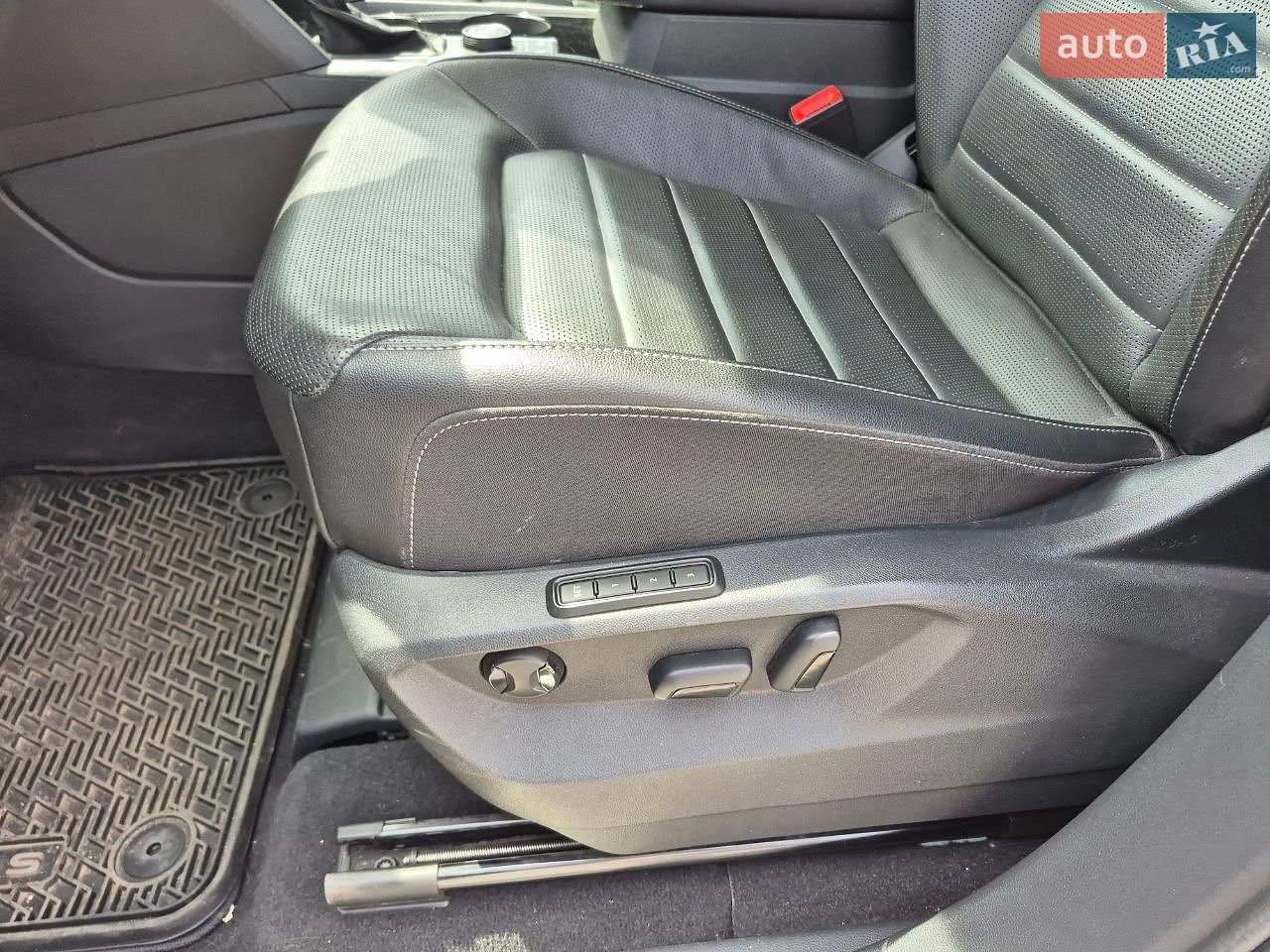 Volkswagen Atlas 2018 VIN 1V2NR2CA8KC522290 фото оголошення 22 з 32