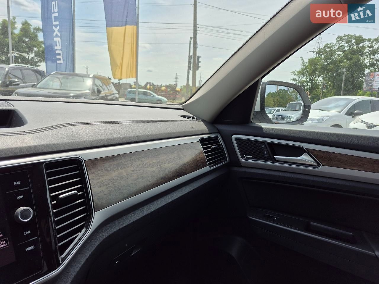 Volkswagen Atlas 2018 VIN 1V2NR2CA8KC522290 фото оголошення 24 з 32