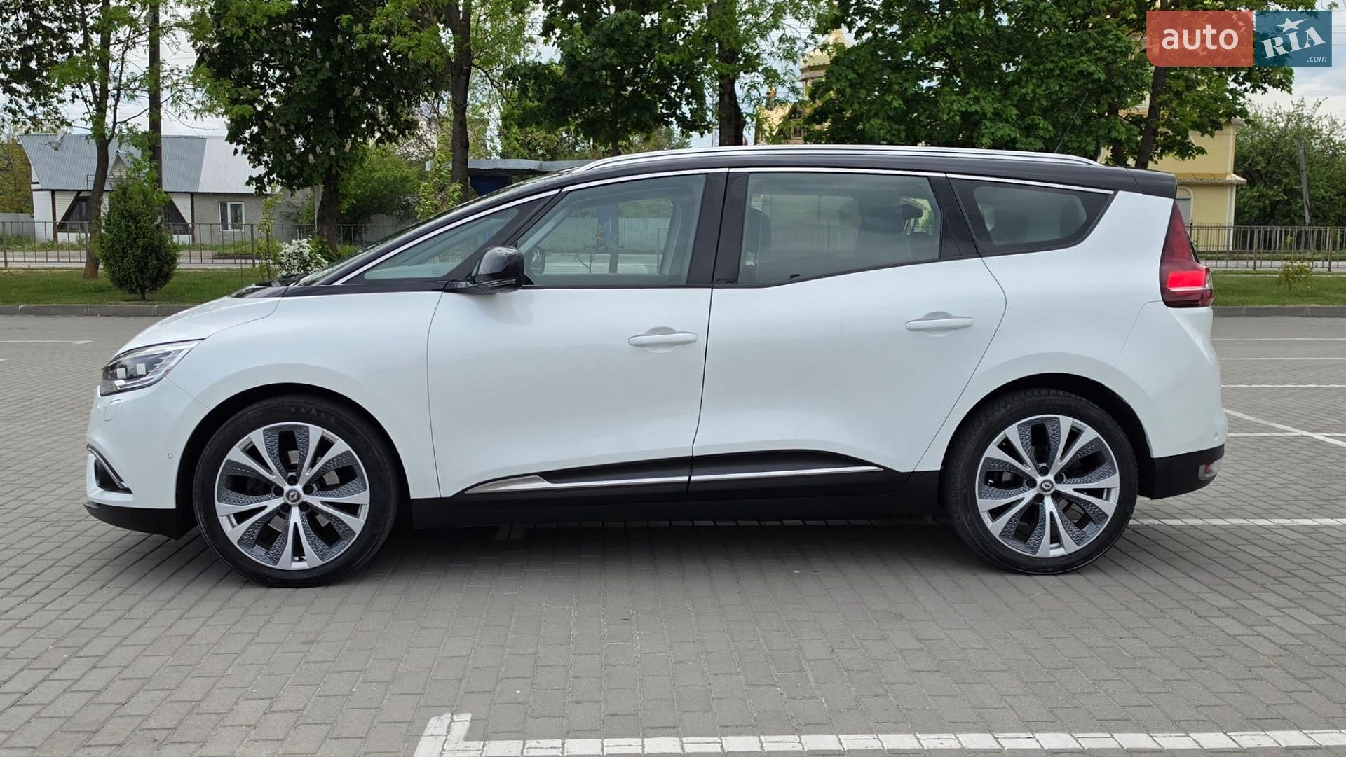 Renault Grand Scenic 2017 VIN VF1RFA00356040071 фото оголошення 19 з 62