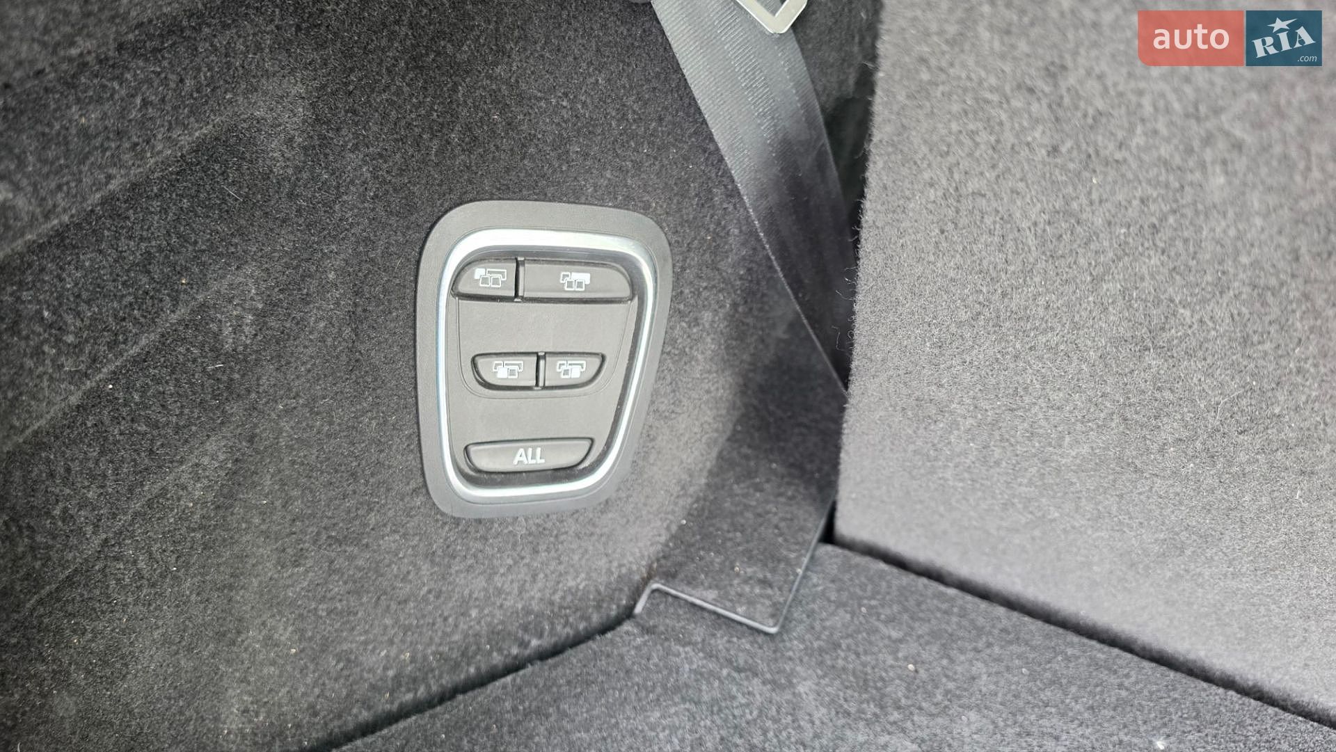 Renault Grand Scenic 2017 VIN VF1RFA00356040071 фото оголошення 28 з 62