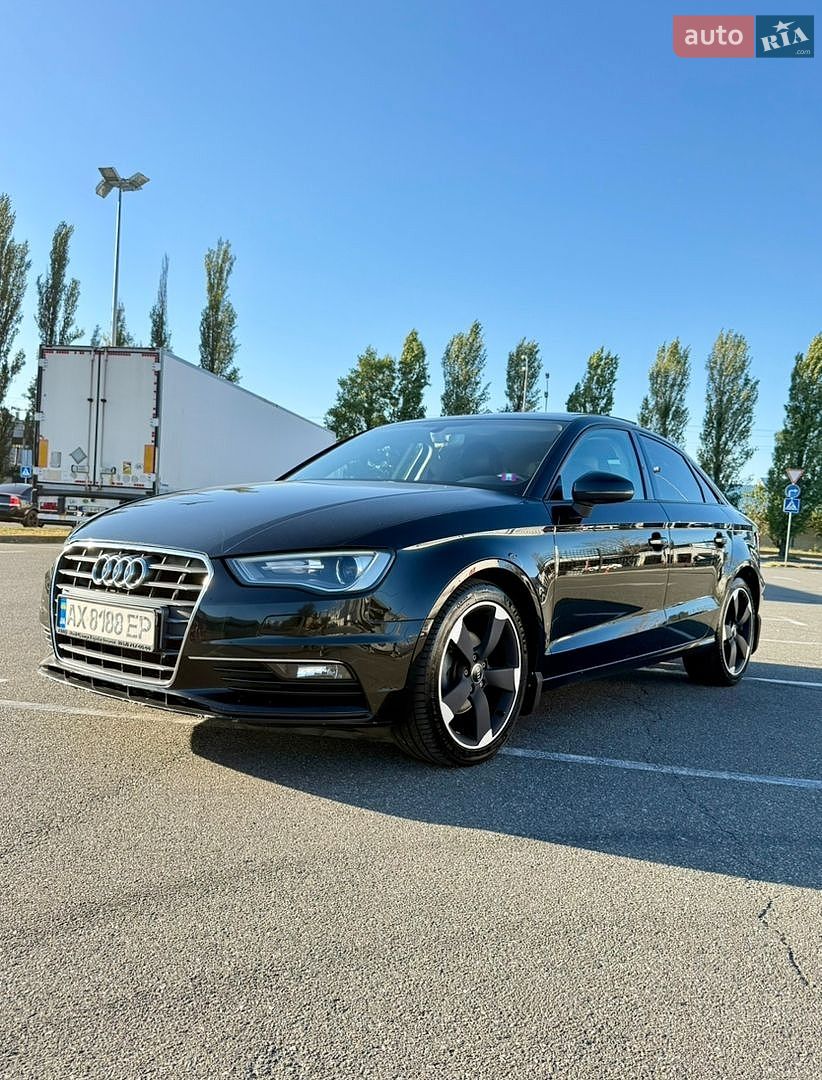 Audi A3 2015 VIN WAUZZZ8V3G1075794 фото оголошення 2 з 31