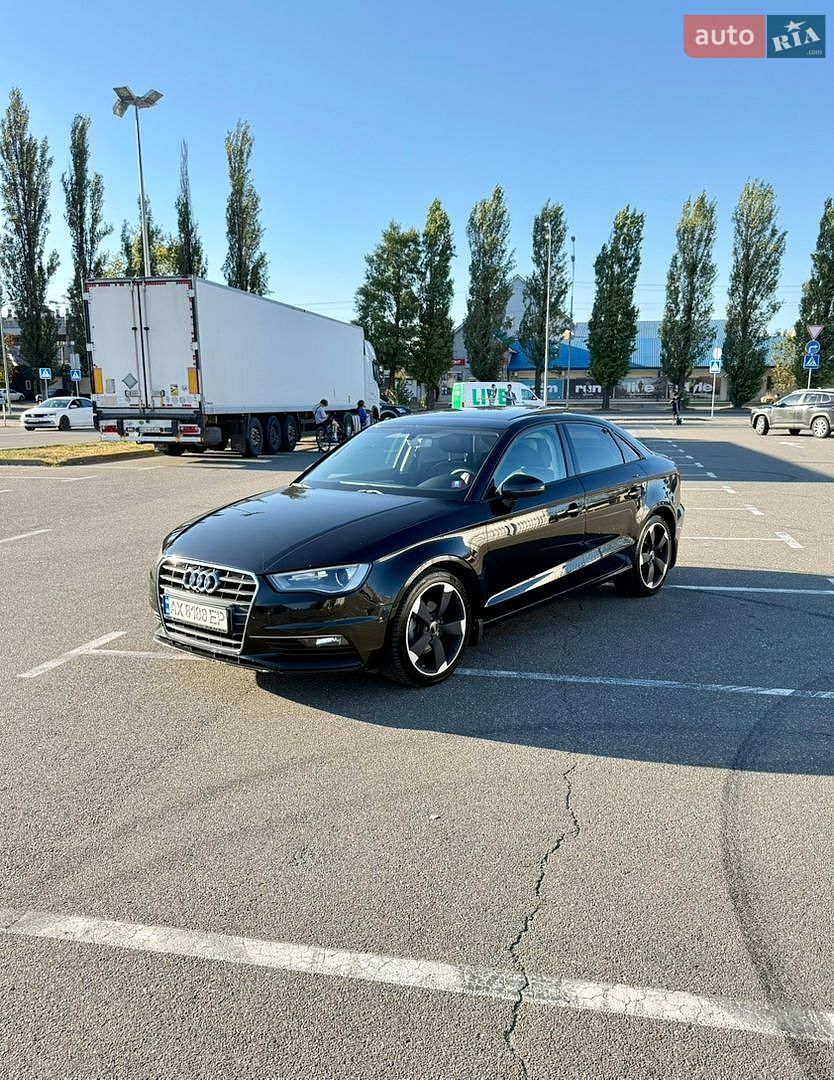Audi A3 2015 VIN WAUZZZ8V3G1075794 фото оголошення 3 з 31