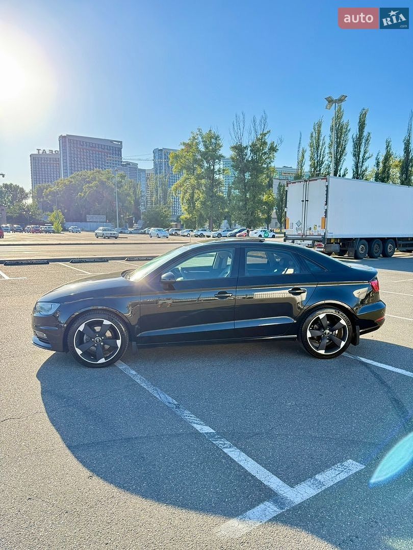 Audi A3 2015 VIN WAUZZZ8V3G1075794 фото оголошення 6 з 31