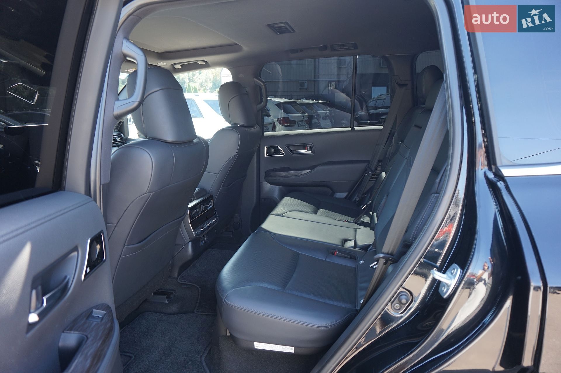 Toyota Land Cruiser 2022 VIN JTMAAABJ504010304 фото оголошення 25 з 76