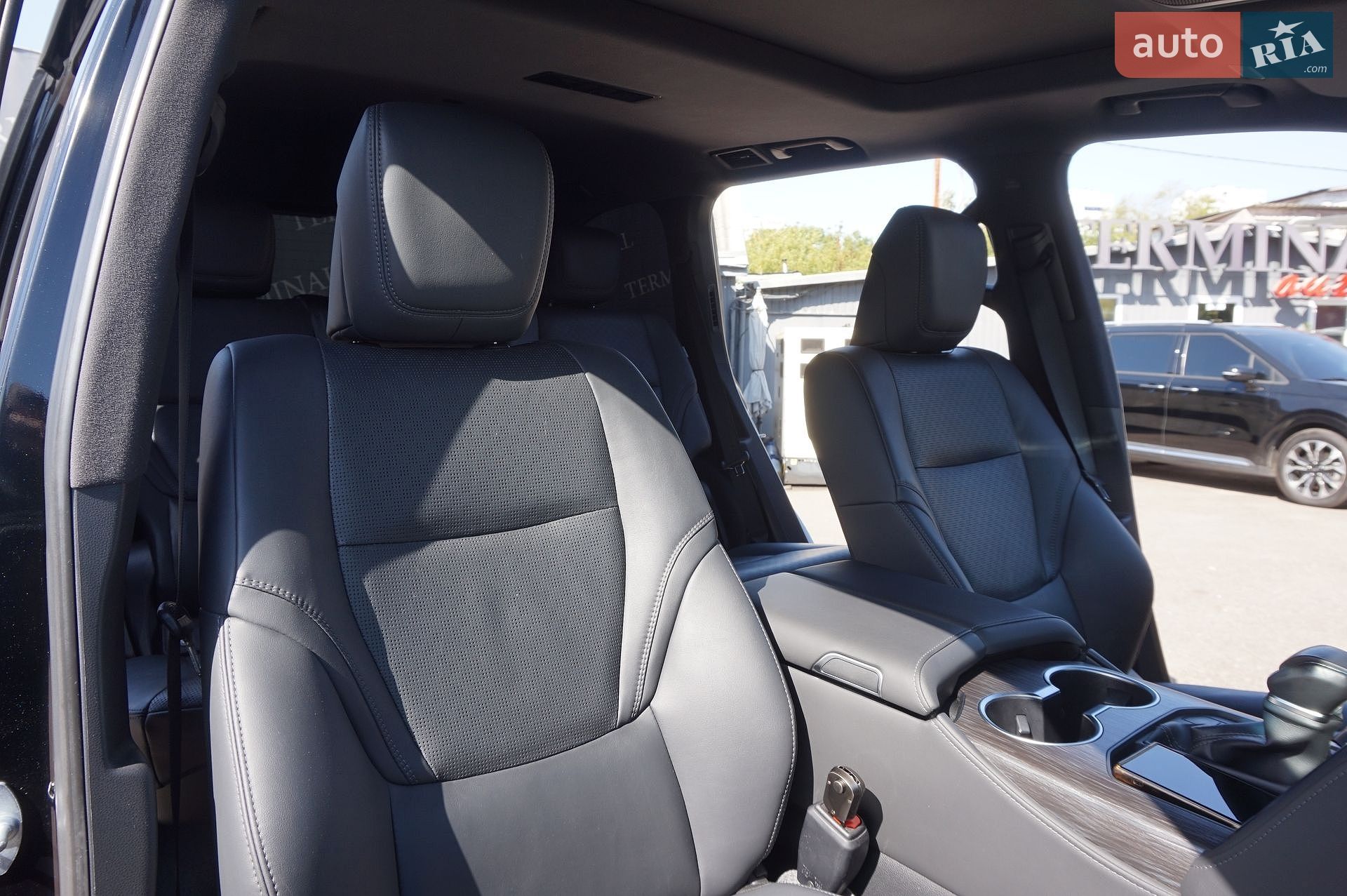 Toyota Land Cruiser 2022 VIN JTMAAABJ504010304 фото оголошення 35 з 76