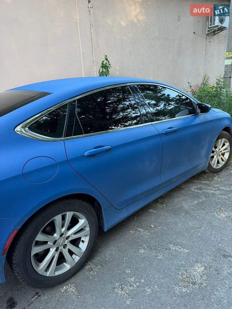 Chrysler 200 2014 VIN 1C3CCCAB9FN641895 фото оголошення 2 з 10