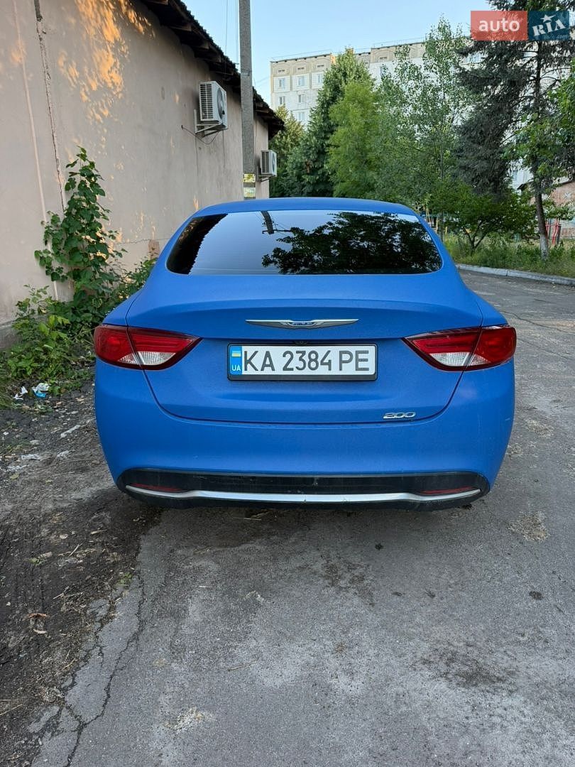 Chrysler 200 2014 VIN 1C3CCCAB9FN641895 фото оголошення 3 з 10
