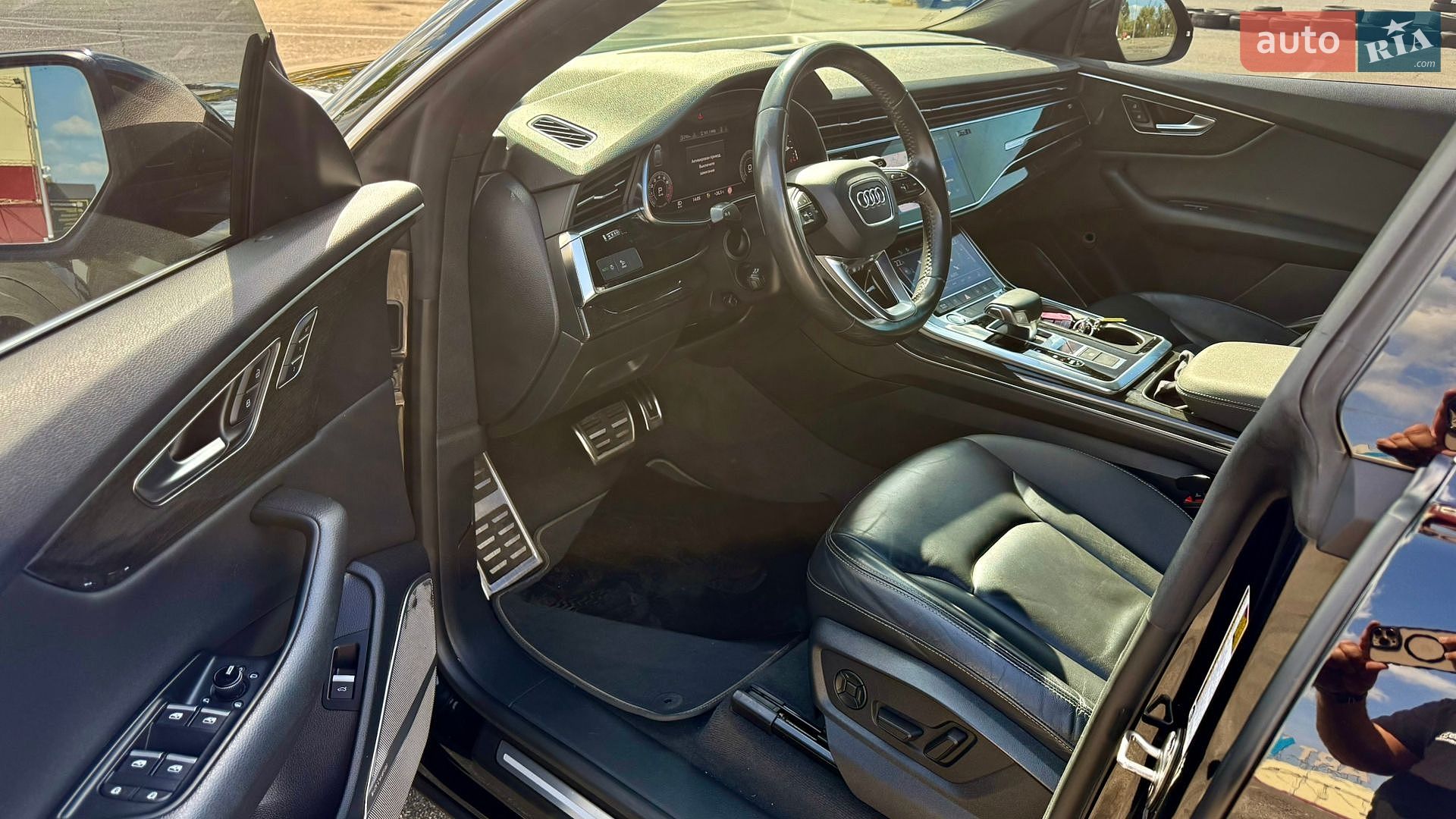 Audi Q8 2018 VIN WA1AVAF16KD016415 фото оголошення 3 з 45