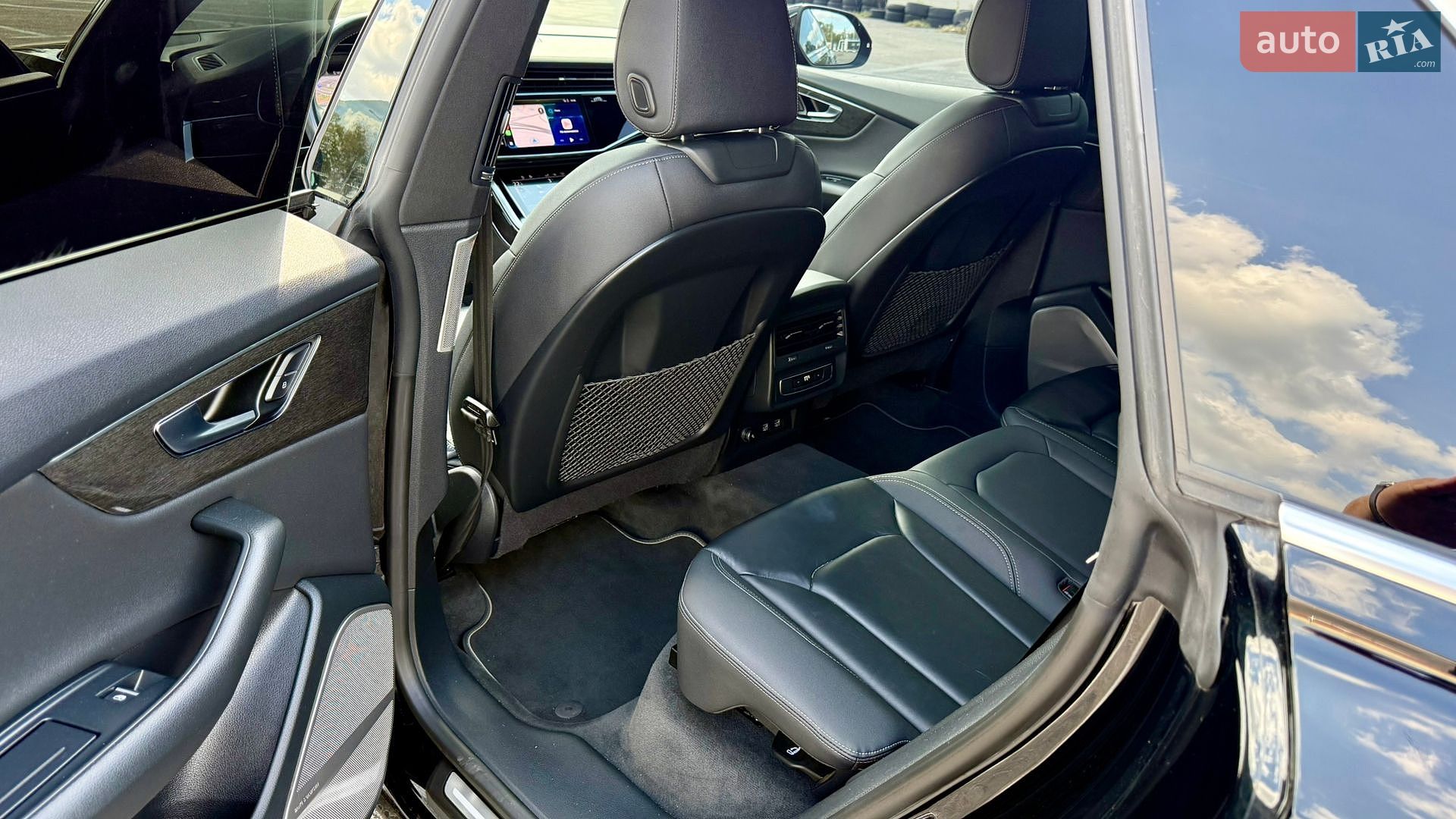 Audi Q8 2018 VIN WA1AVAF16KD016415 фото оголошення 4 з 45