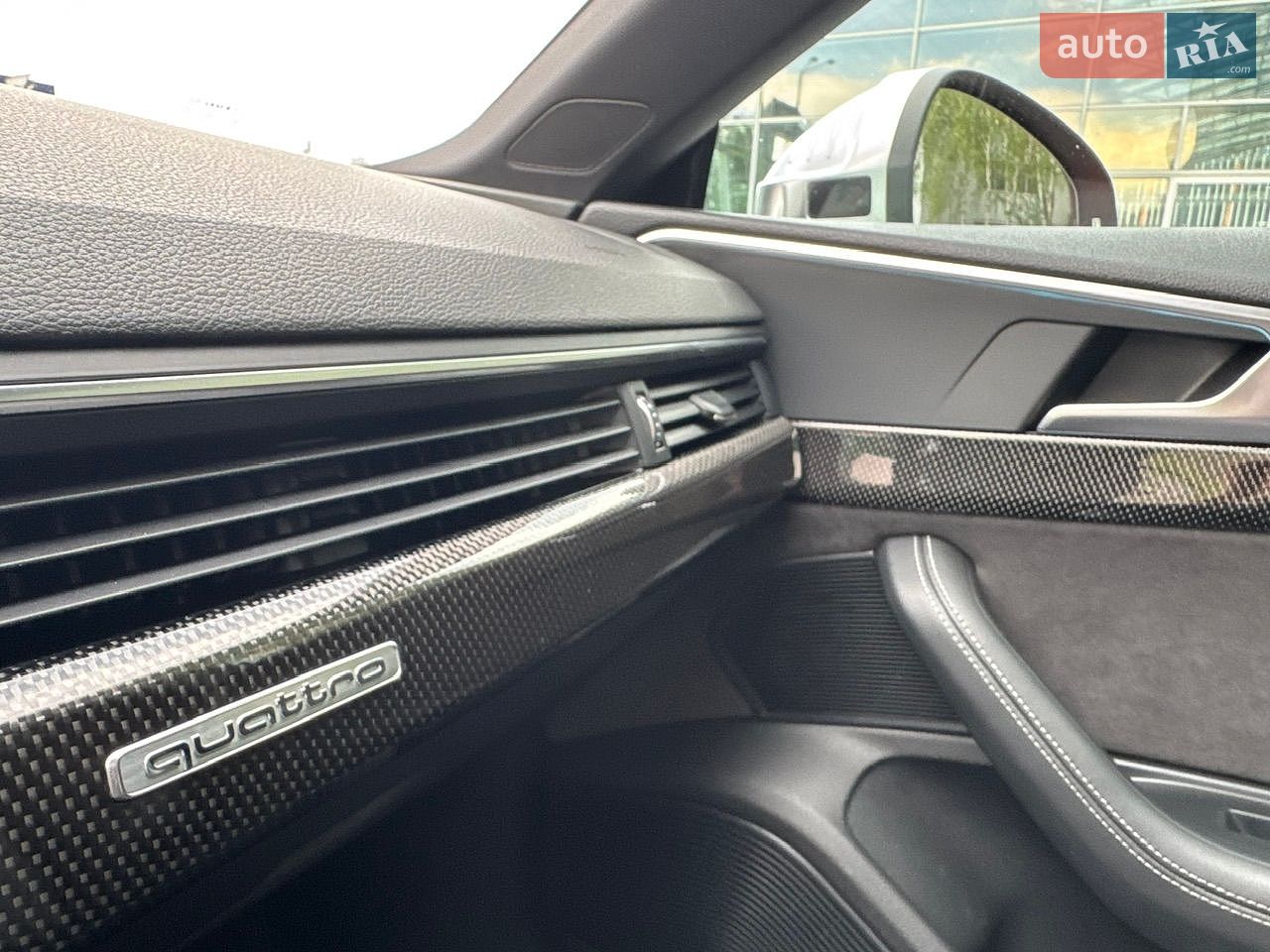 Audi S5 Sportback 2017 VIN WAUZZZF56HA007638 фото оголошення 69 з 102