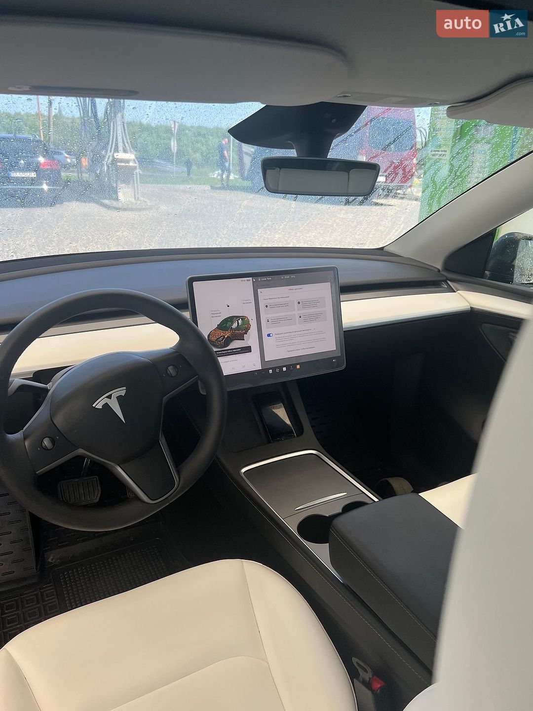 Tesla Model Y 2024 VIN 7SAYGDEE1RF080100 фото оголошення 23 з 29