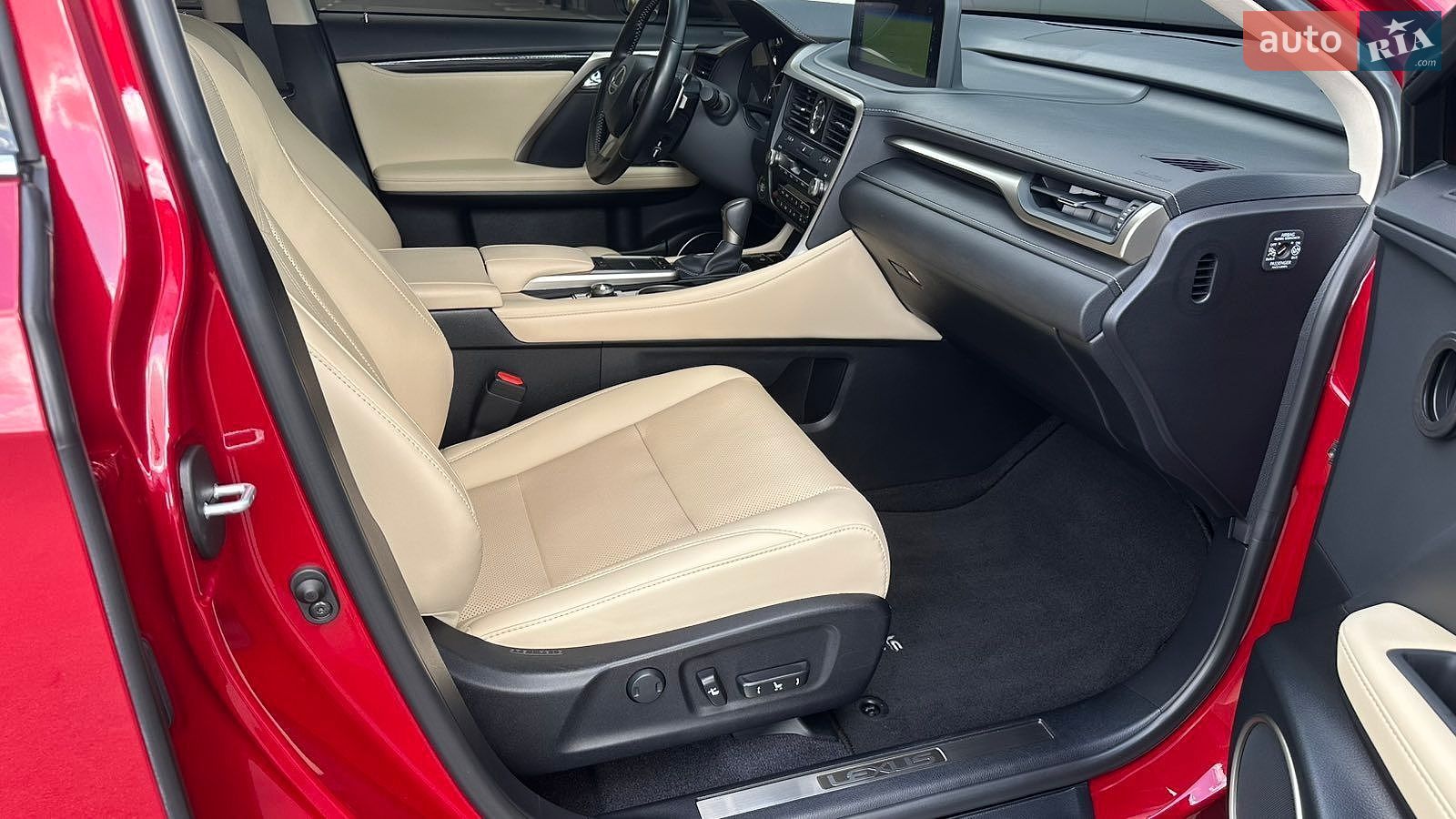 Lexus RX 2022 VIN JTJBZMCA402060150 фото оголошення 6 з 25