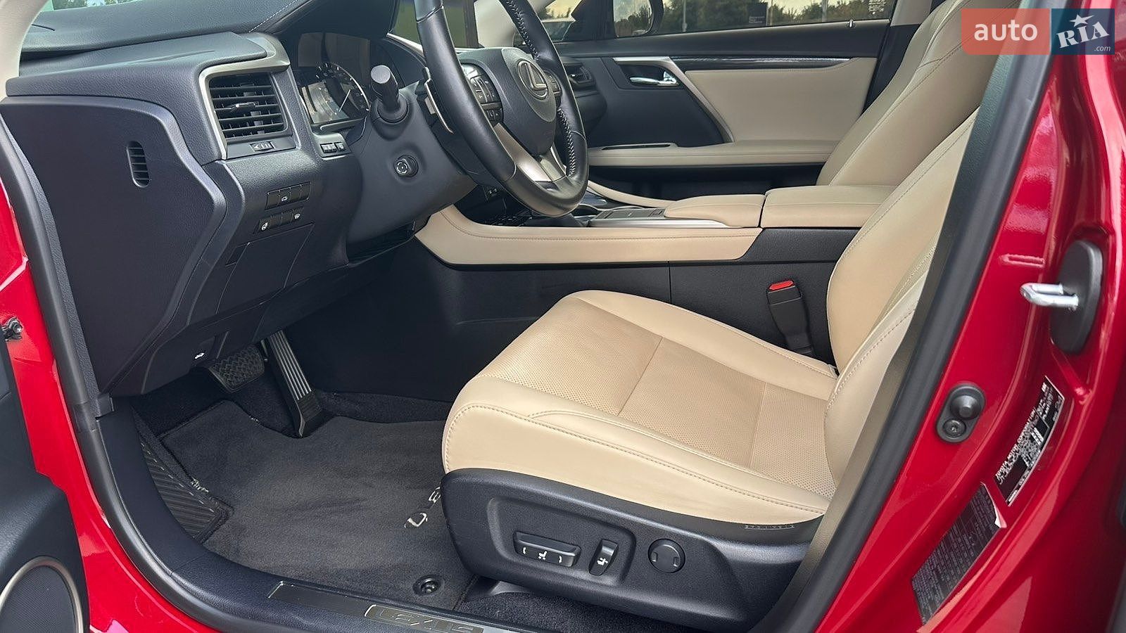 Lexus RX 2022 VIN JTJBZMCA402060150 фото оголошення 15 з 25