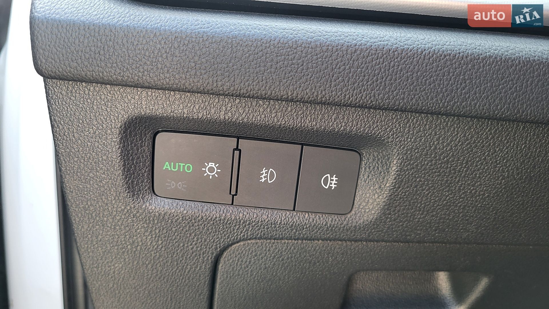 Skoda Octavia 2022 VIN TMBAJ4NX7NY061398 фото оголошення 13 з 50