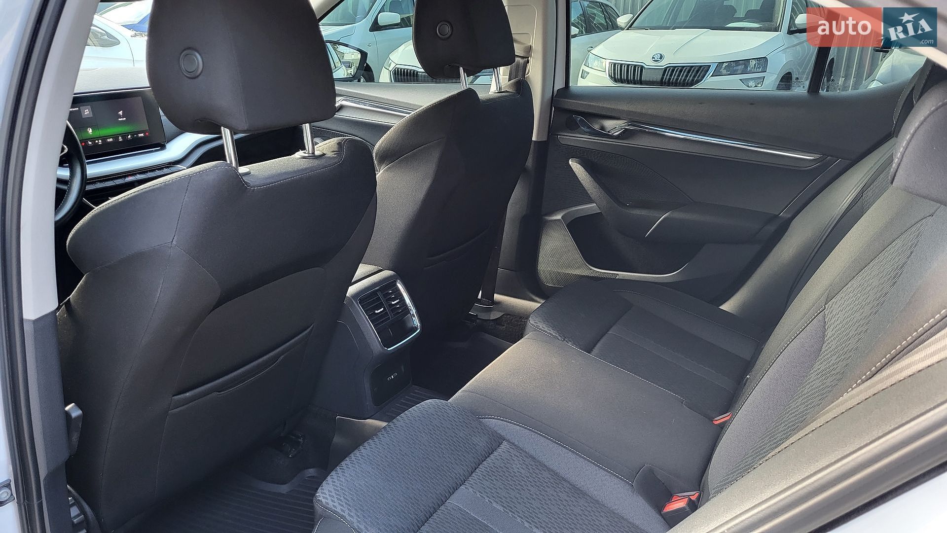 Skoda Octavia 2022 VIN TMBAJ4NX7NY061398 фото оголошення 36 з 50