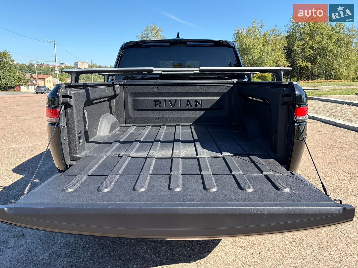 Rivian R1T 2023 VIN 7FCTGAAA3NN016283 фото оголошення 18 з 61