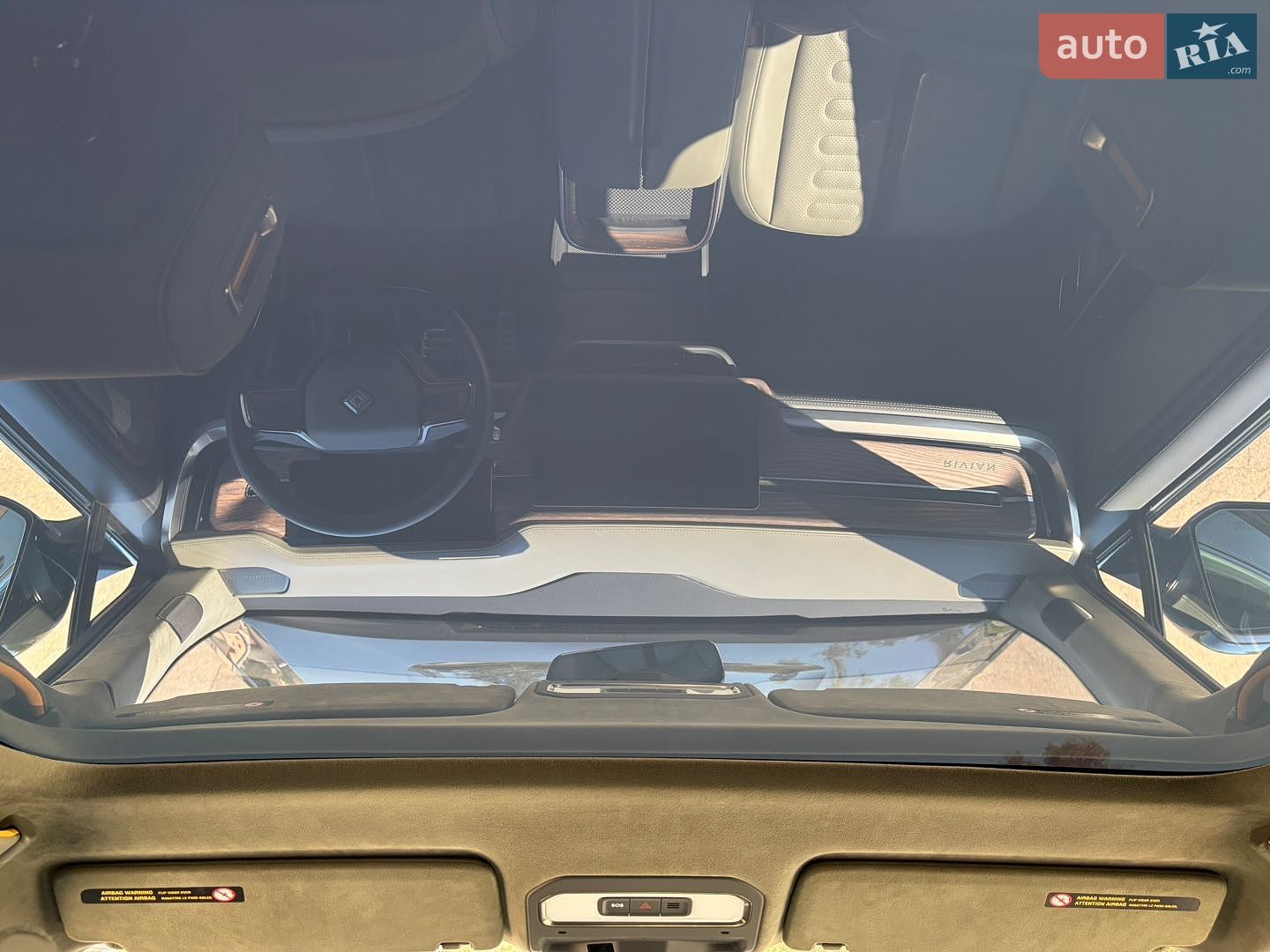 Rivian R1T 2023 VIN 7FCTGAAA3NN016283 фото оголошення 43 з 61
