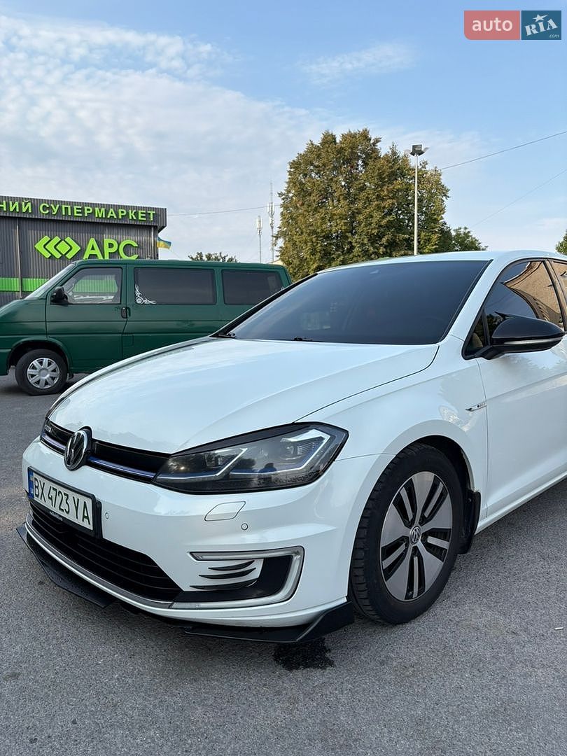 Volkswagen e-Golf 2017 VIN WVWZZZAUZJ8901372 фото оголошення 7 з 41