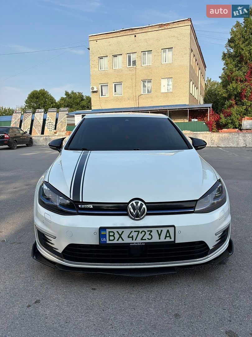 Volkswagen e-Golf 2017 VIN WVWZZZAUZJ8901372 фото оголошення 13 з 41