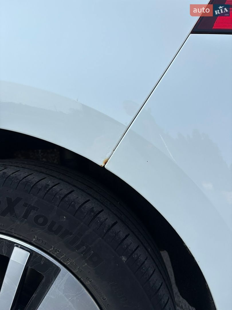 Volkswagen e-Golf 2017 VIN WVWZZZAUZJ8901372 фото оголошення 17 з 41