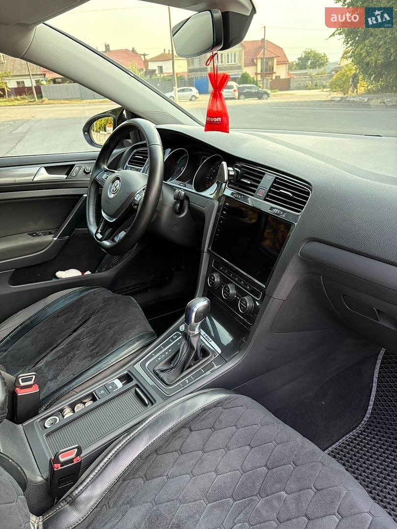 Volkswagen e-Golf 2017 VIN WVWZZZAUZJ8901372 фото оголошення 8 з 23