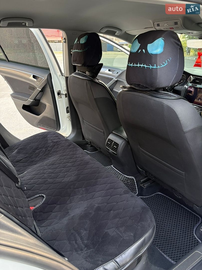 Volkswagen e-Golf 2017 VIN WVWZZZAUZJ8901372 фото оголошення 12 з 23