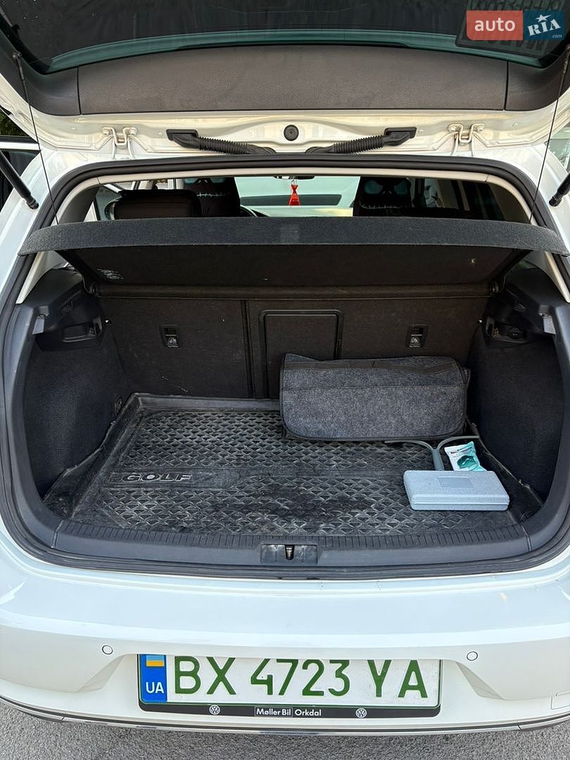 Volkswagen e-Golf 2017 VIN WVWZZZAUZJ8901372 фото оголошення 13 з 23