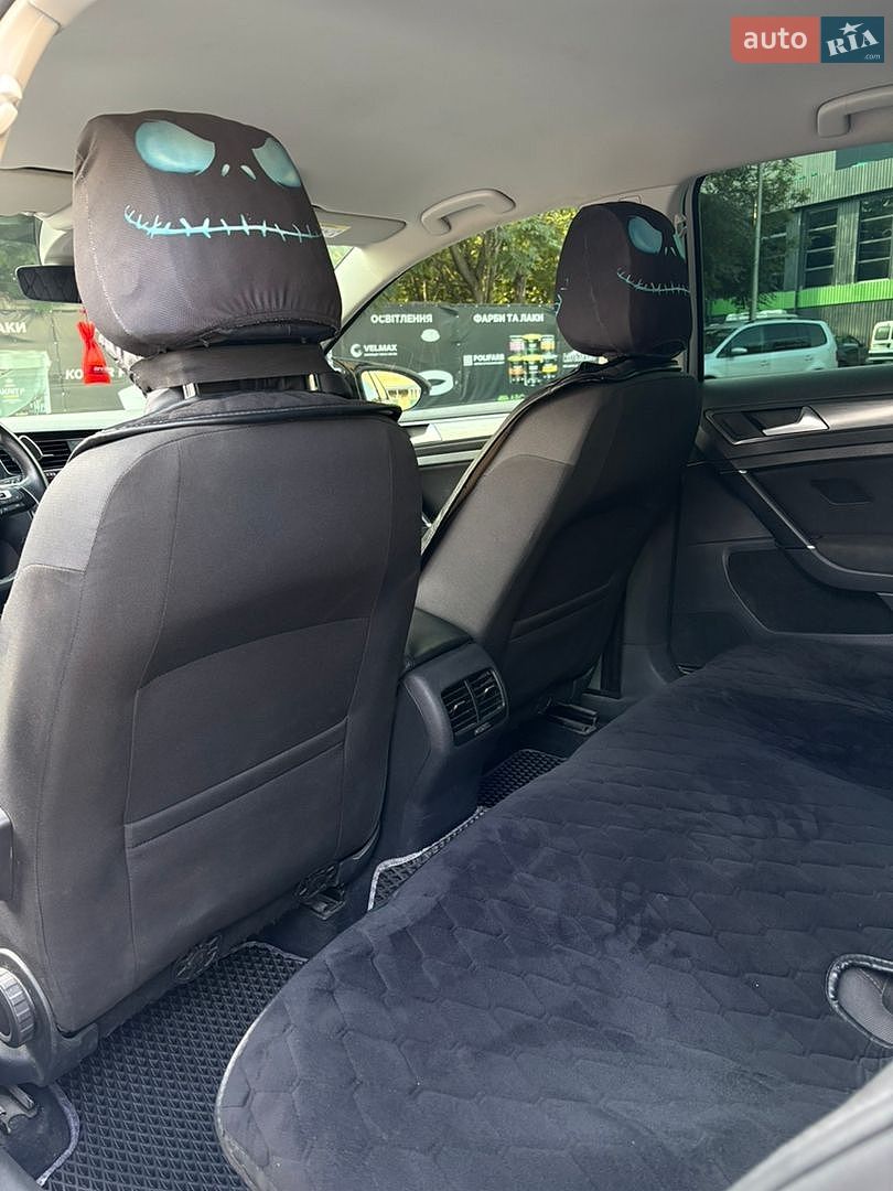 Volkswagen e-Golf 2017 VIN WVWZZZAUZJ8901372 фото оголошення 16 з 23