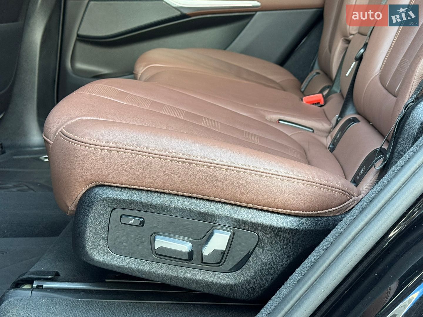 BMW X7 2022 VIN WBACW010209L55075 фото оголошення 31 з 65