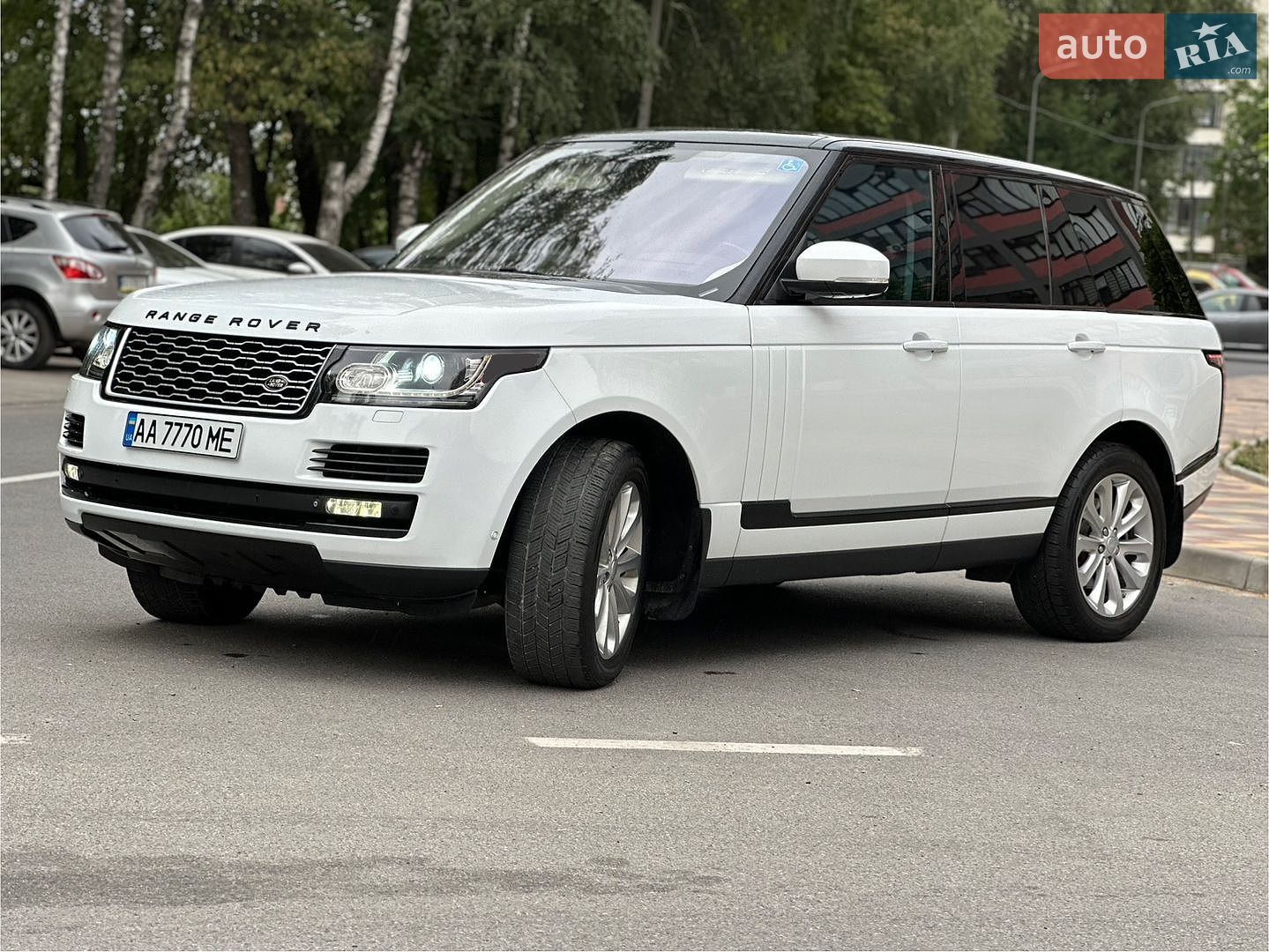 Land Rover Range Rover 2018 VIN SALGS2FK5HA360019 фото оголошення 12 з 44